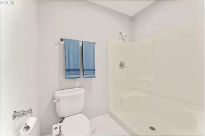 48 Eagle Crest Dr #3D, Lake Oswego, OR 97035 - Photo 27
