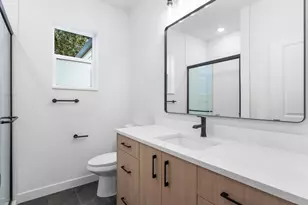 3855 N Willis Blvd, Portland, OR 97217 - Photo 9