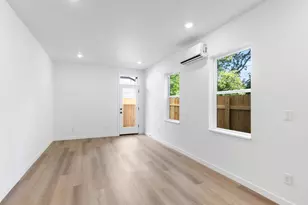 3855 N Willis Blvd, Portland, OR 97217 - Photo 5