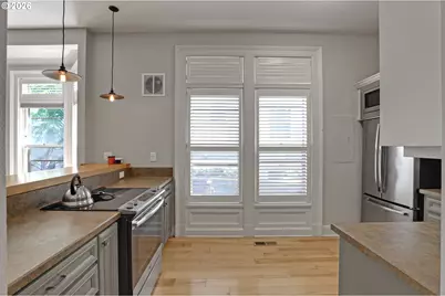 2176 NW Everett St #1, Portland, OR 97210 - Photo 7