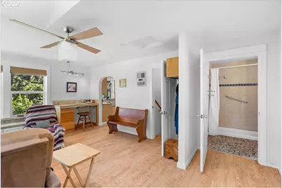 772 Division St, Oregon City, OR 97045 - Photo 5