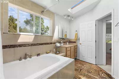 772 Division St, Oregon City, OR 97045 - Photo 17
