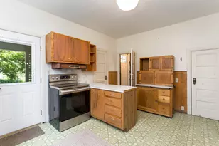 715 NE 5th St, McMinnville, OR 97128 - Photo 13