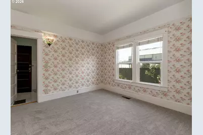 715 NE 5th St, McMinnville, OR 97128 - Photo 13
