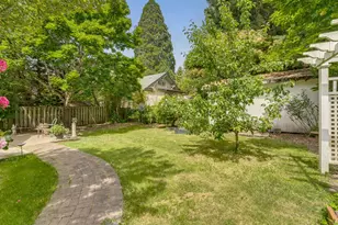 715 NE 5th St, McMinnville, OR 97128 - Photo 35