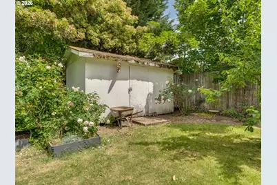 715 NE 5th St, McMinnville, OR 97128 - Photo 29