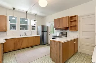 715 NE 5th St, McMinnville, OR 97128 - Photo 13