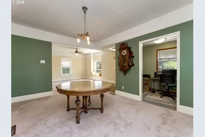 715 NE 5th St, McMinnville, OR 97128 - Photo 9