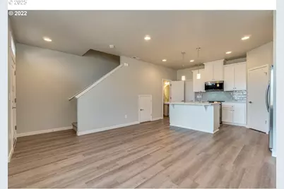 12033 SE 5th St, Vancouver, WA 98683 - Photo 9