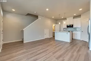 12033 SE 5th St, Vancouver, WA 98683 - Photo 9