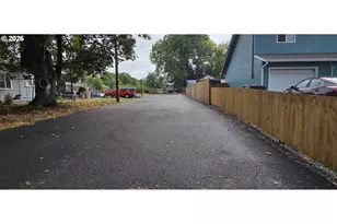 2325 Marion St SE, Albany, OR 97322 - Photo 5