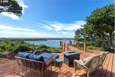 53 Shoreline Dr, Florence, OR 97439 - Photo 27