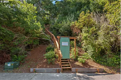 53 Shoreline Dr, Florence, OR 97439 - Photo 33