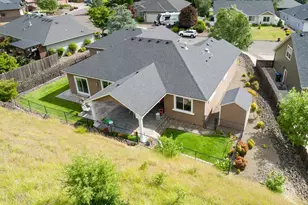 411 Oak Valley Loop, Winchester, OR 97495 - Photo 37