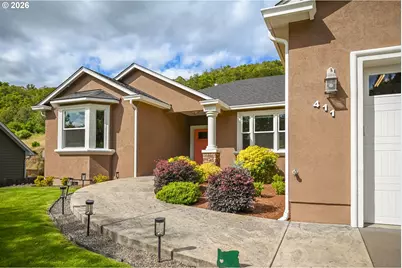 411 Oak Valley Loop, Winchester, OR 97495 - Photo 3