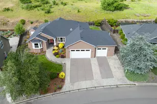 411 Oak Valley Loop, Winchester, OR 97495 - Photo 35