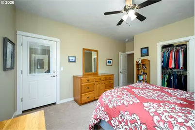 411 Oak Valley Loop, Winchester, OR 97495 - Photo 17