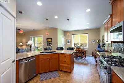 411 Oak Valley Loop, Winchester, OR 97495 - Photo 11