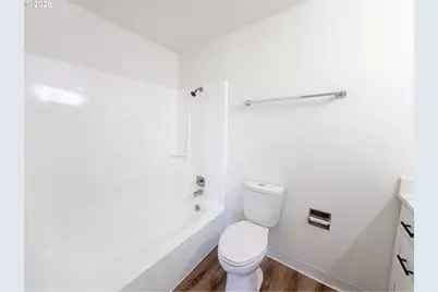 2515 NE Hyde St, Hillsboro, OR 97124 - Photo 3