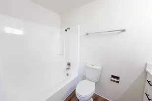 2515 NE Hyde St, Hillsboro, OR 97124 - Photo 3