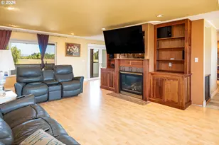 33195 Camas Swale Rd, Creswell, OR 97426 - Photo 21