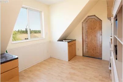 33195 Camas Swale Rd, Creswell, OR 97426 - Photo 27