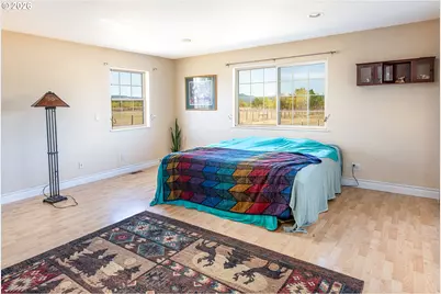 33195 Camas Swale Rd, Creswell, OR 97426 - Photo 23