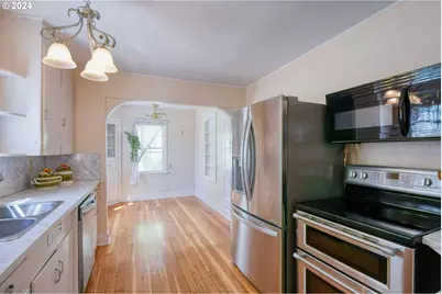 215 NW Despain Ave, Pendleton, OR 97801 - Photo 15