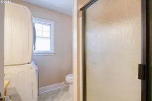 215 NW Despain Ave, Pendleton, OR 97801 - Photo 23