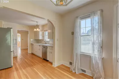 215 NW Despain Ave, Pendleton, OR 97801 - Photo 19