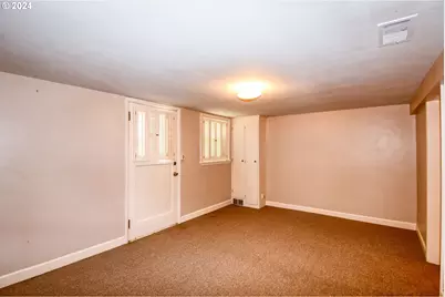215 NW Despain Ave, Pendleton, OR 97801 - Photo 27