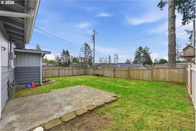 2175 State St, North Bend, OR 97459 - Photo 29