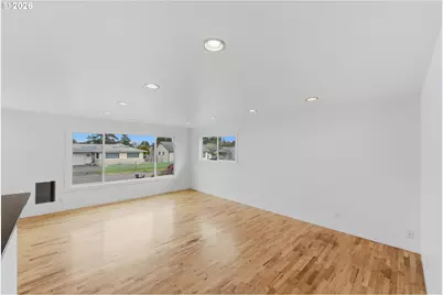 2175 State St, North Bend, OR 97459 - Photo 15