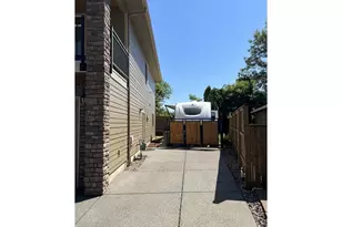 1323 SE Columbia Crest Ct, Vancouver, WA 98664 - Photo 7