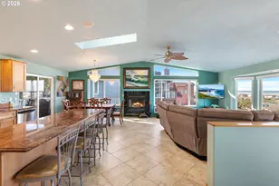 2105 NW Parker Ave, Waldport, OR 97394 - Photo 11