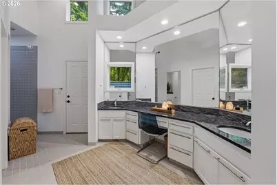 29 Hillshire Dr, Lake Oswego, OR 97034 - Photo 17