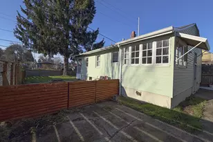 7906 N Wall Ave, Portland, OR 97203 - Photo 31