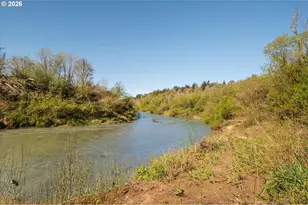 14982 Hwy 42, Myrtle Point, OR 97458 - Photo 23