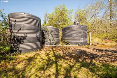 14982 Highway 42, Myrtle Point, OR 97458 - Photo 19