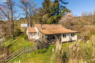 14982 Hwy 42, Myrtle Point, OR 97458 - Photo 11