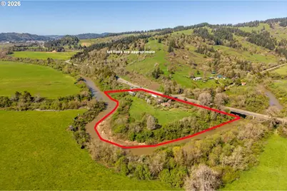 14982 Highway 42, Myrtle Point, OR 97458 - Photo 5