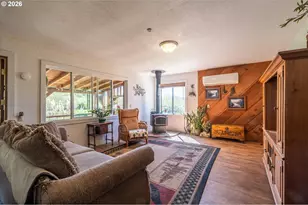 14982 Hwy 42, Myrtle Point, OR 97458 - Photo 39