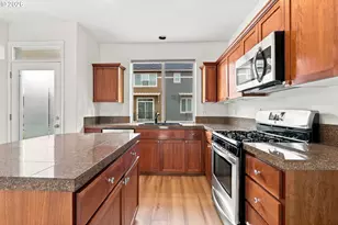 2264 NW Oak Knoll Pl, Beaverton, OR 97006 - Photo 15