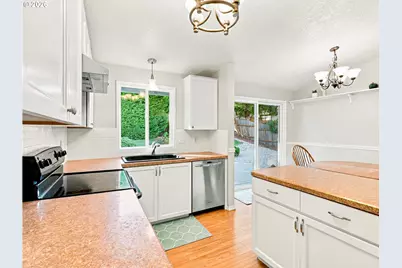 8479 SW Tygh Loop, Tualatin, OR 97062 - Photo 11