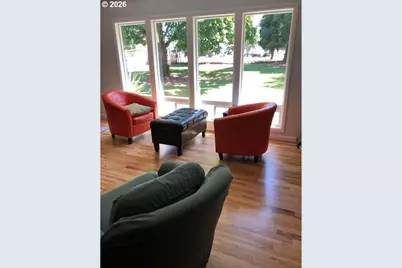 1441 W Main St, Molalla, OR 97038 - Photo 9