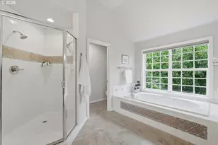3390 Crescent Dr, West Linn, OR 97068 - Photo 29
