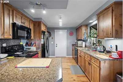 4559 Souza St, Eugene, OR 97402 - Photo 11