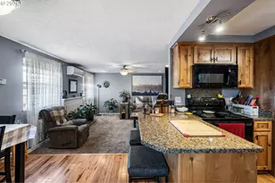 4559 Souza St, Eugene, OR 97402 - Photo 9