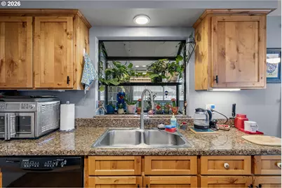 4559 Souza St, Eugene, OR 97402 - Photo 9
