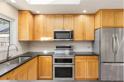 5719 SW 40th Ave, Portland, OR 97221 - Photo 11